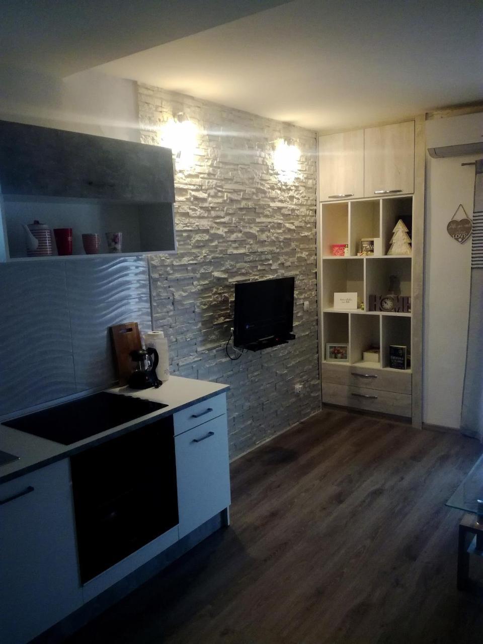 Apartments Tonci Tribalj Exterior foto